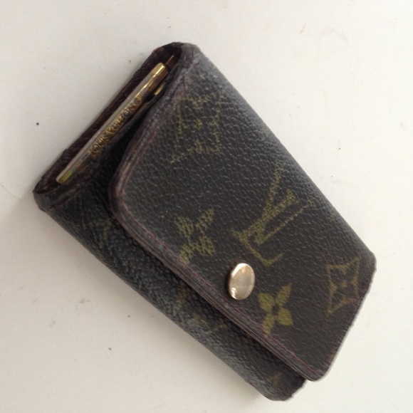 Louis Vuitton, Mono Brown 3 Hooks Key Case - Picture 2 of 10